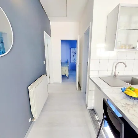 Lesa Up To 4 People *