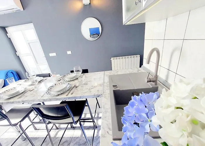 Lesa Up To 4 People Apartmán